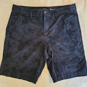 Urban Pipeline Navy Floral Shorts Size 34